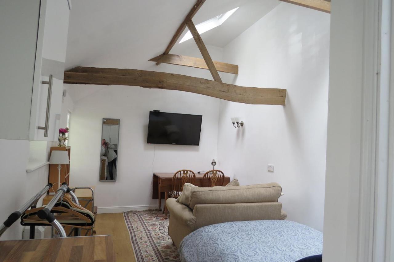 The Old Stables, Whitehall Farmhouse, Oakington Cambridge  Bagian luar foto